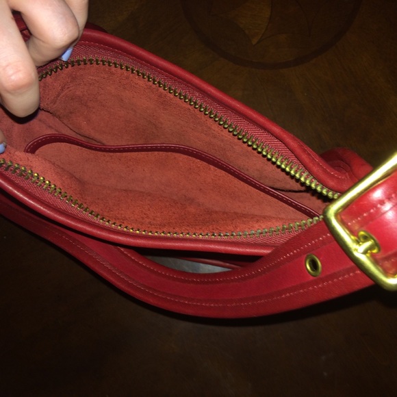 VINTAGE Red Leather Coach bag - Picture 4 of 6